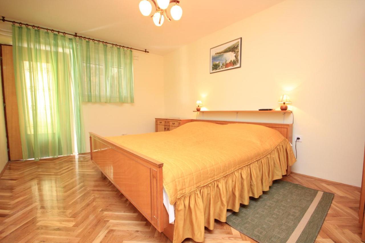 Apartments And Rooms By The Sea Medveja, Opatija - 2305 Ловран Экстерьер фото